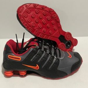 Nike shox nz si plus (gs) running shoes size 7 youth